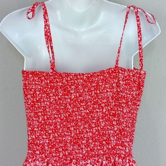 Blu Pepper Red Floral Wide Leg Sleeveless Jumpsuit sz L - Picture 8 of 10
